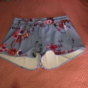 STRIPED AND FLORAL LOOSE SHORTS